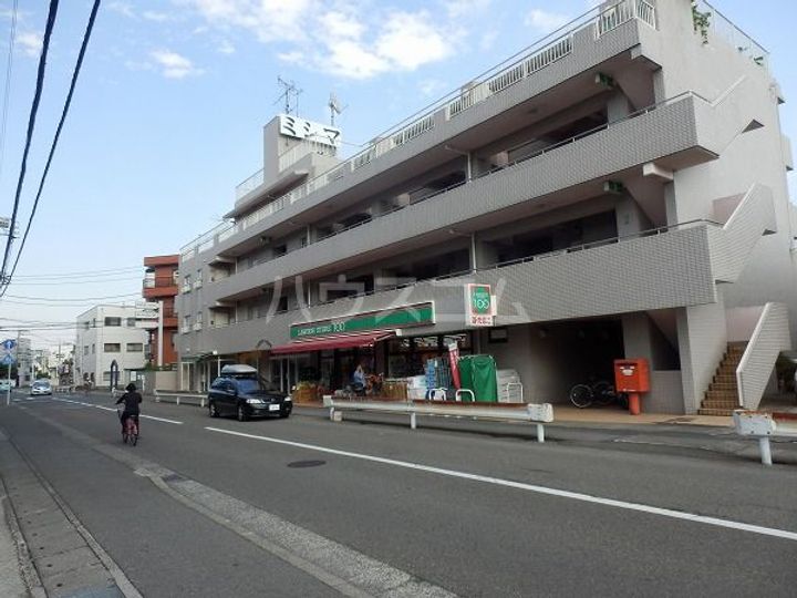 ファミールヴィラ多摩の周辺