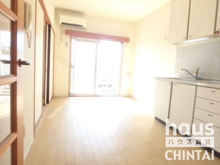 DRホームズ千歳烏山の居間