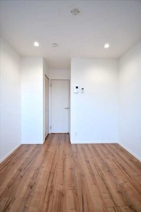 神奈川県横浜市神奈川区白幡仲町(アパート)の賃貸物件の居間