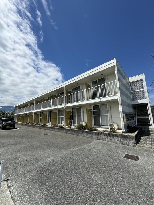 MONDO甲府昭和の外観