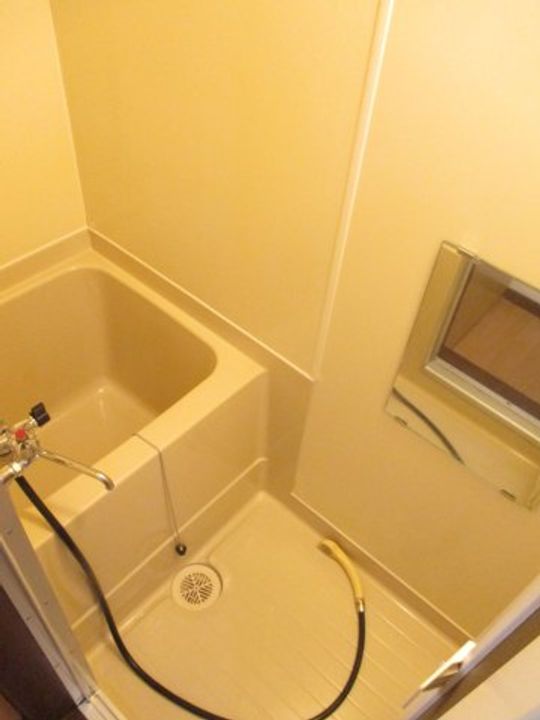 北海道岩見沢市三条西13(アパート)の賃貸物件の風呂