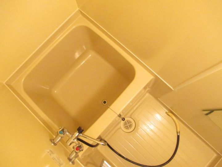 北海道岩見沢市三条西13(アパート)の賃貸物件の風呂