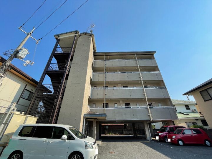 岡山県総社市中央1(マンション)の賃貸物件の外観