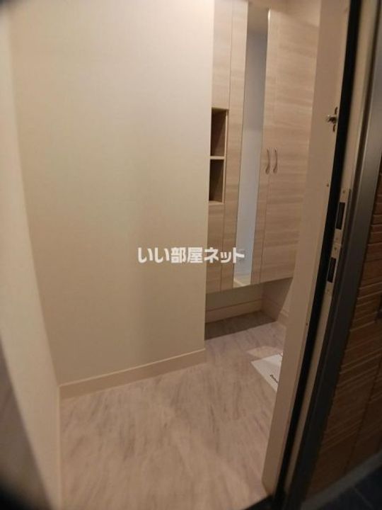 D Royal Hisaiの玄関