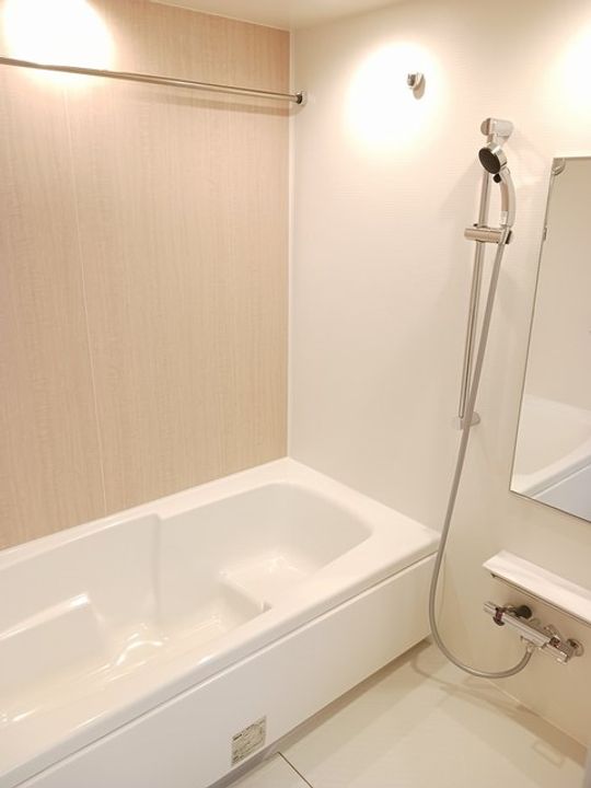 愛知県みよし市三好丘3(アパート)の賃貸物件の風呂