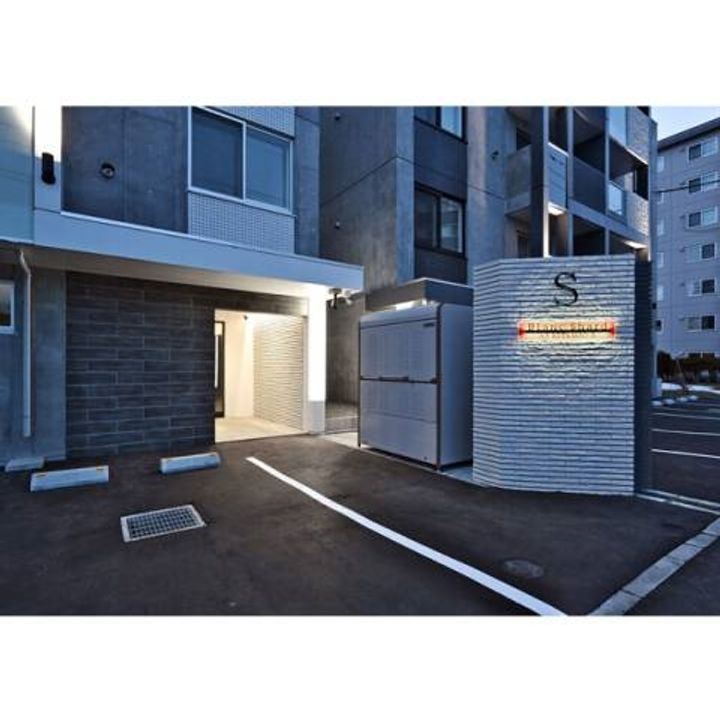 北海道札幌市東区北十六条東1(マンション)の賃貸物件の地図