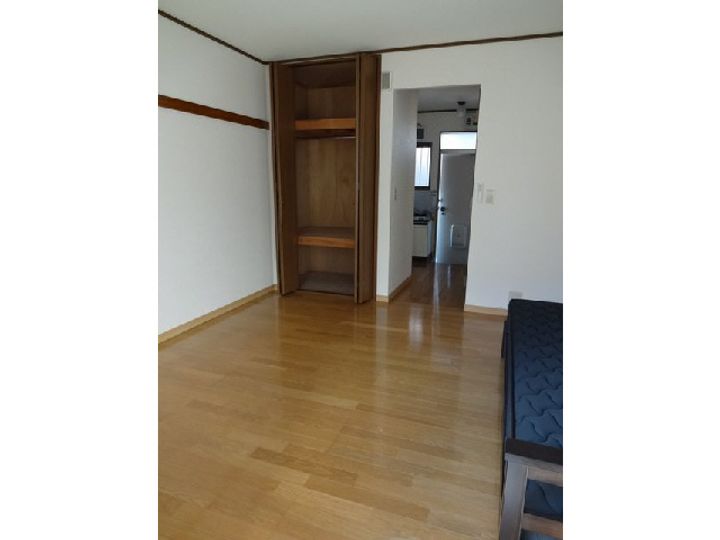 静岡県三島市幸原町1(アパート)の賃貸物件の居間