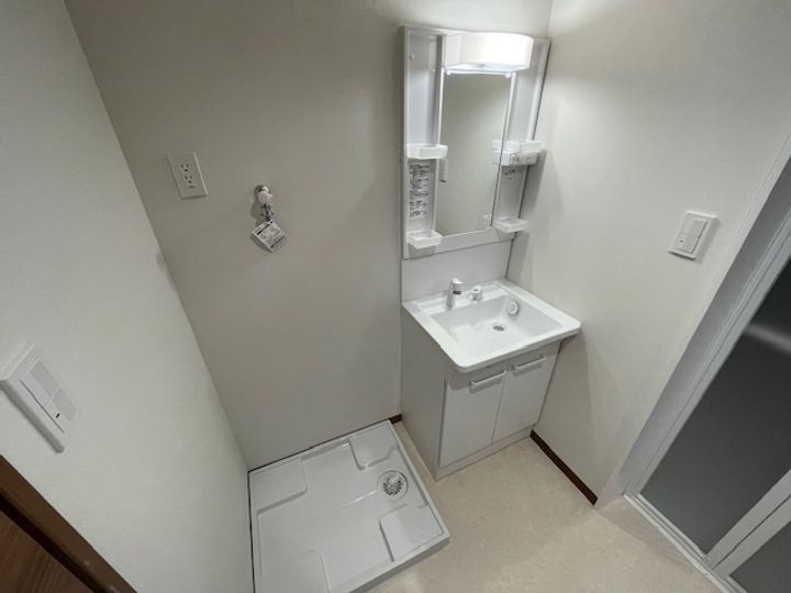 メゾン岸谷の内装