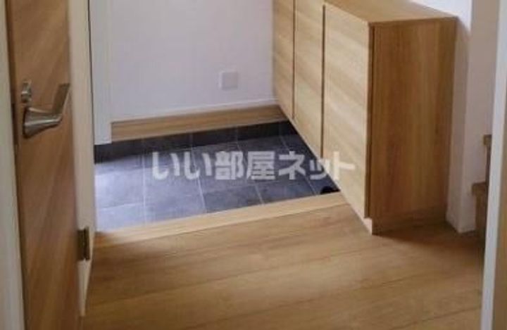 東京都八王子市椚田町(一戸建)の賃貸物件の玄関