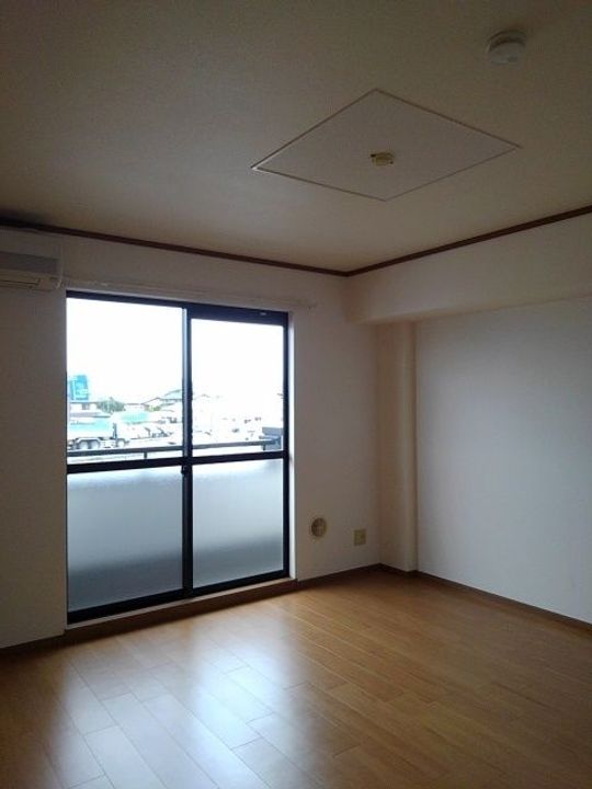 福島県福島市北矢野目字原田(アパート)の賃貸物件の居間