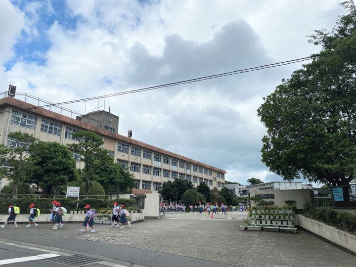エスポワールハイツの周辺