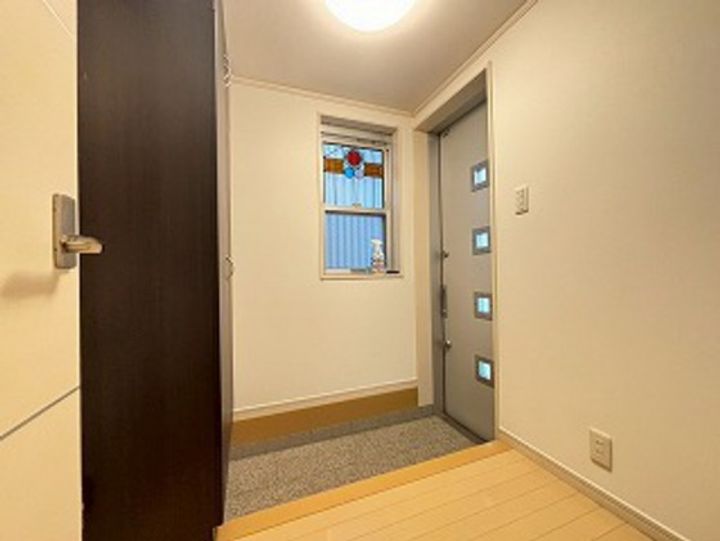 広島県広島市南区段原山崎3(一戸建)の賃貸物件の玄関