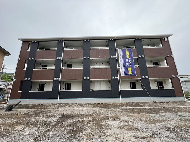 トレス宗方の外観