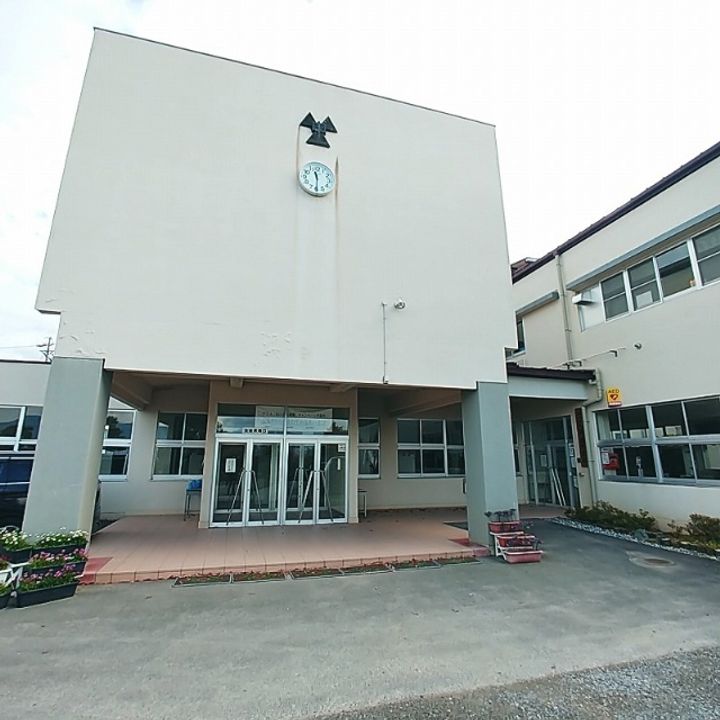 フレグランスウェストAの周辺