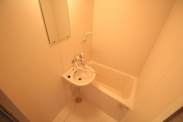 アパートメント・エコルセの風呂