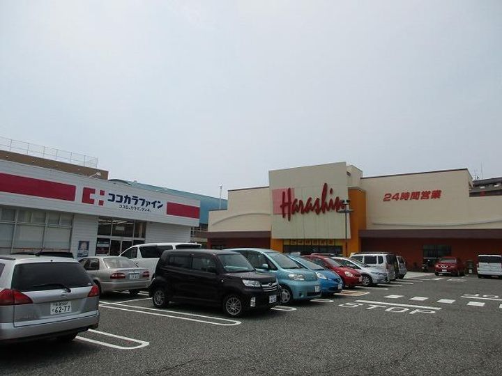 アパートメント・エコルセの周辺