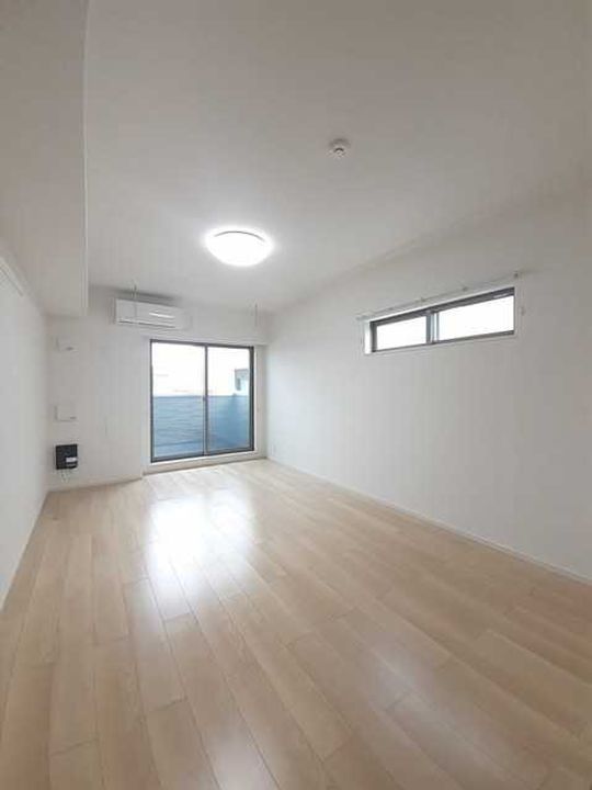 エスティーヌフジCの居間