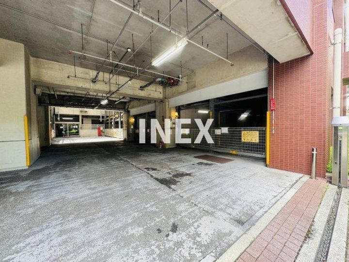 神奈川県横浜市中区本牧原の賃貸マンションの地図
