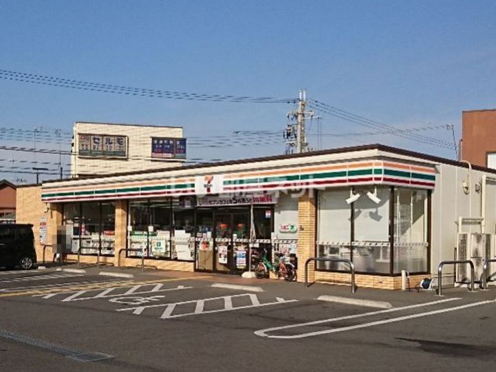 アゼリアIの周辺