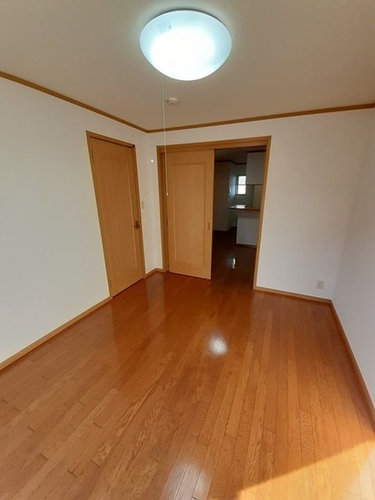 群馬県高崎市下中居町(アパート)の賃貸物件の居間