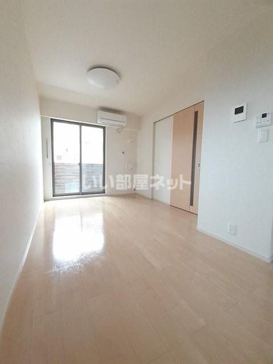 モトーレIの居間