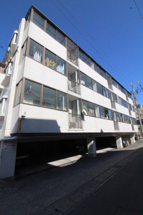 鹿児島県鹿児島市下荒田4(マンション)の賃貸物件の外観