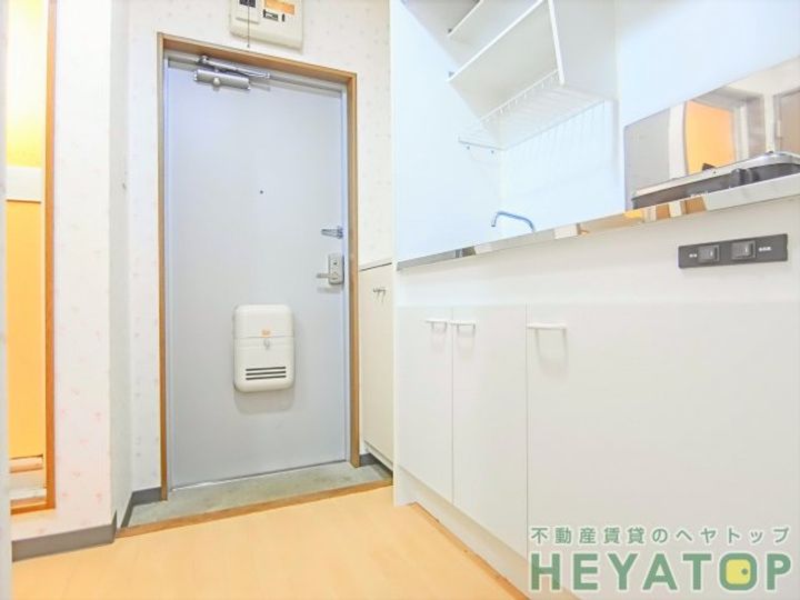愛知県名古屋市瑞穂区彌富通1(マンション)の賃貸物件の玄関