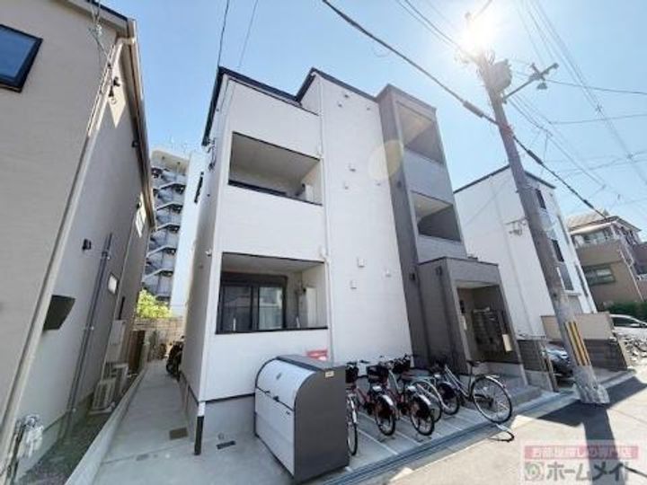 CRASTINE住吉大社の外観