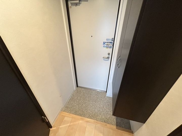 AR庚午南の玄関