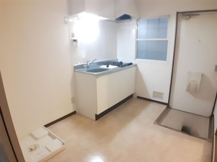 サンシティ柏木の玄関
