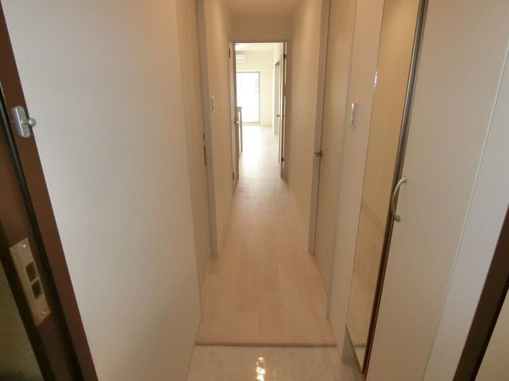 大阪府大阪市淀川区木川東3(マンション)の賃貸物件の玄関