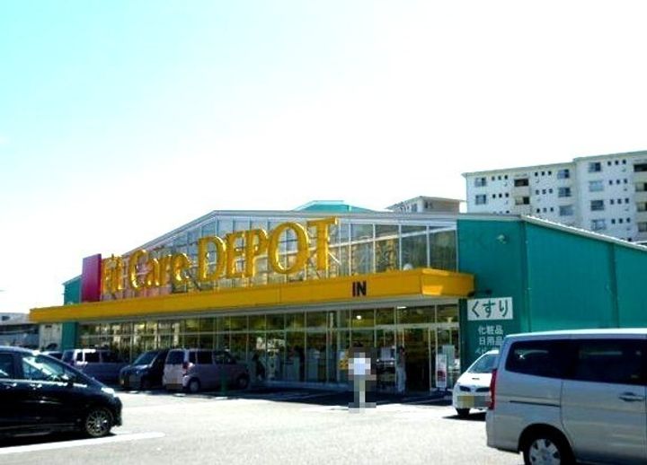 ユナイト小机マイネルリーチの周辺