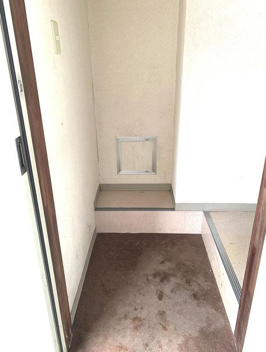 メゾン柳谷 ハーモニー館の玄関