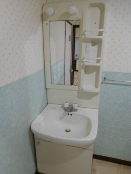 宝物産ビルの内装