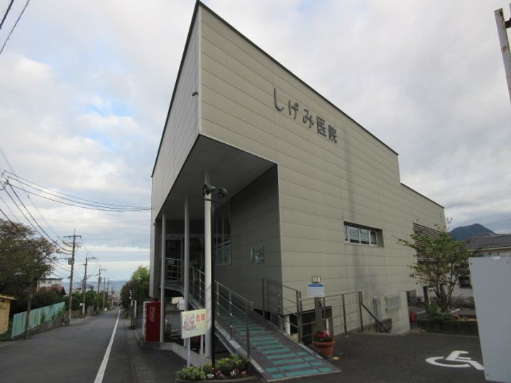 宝物産ビルの周辺