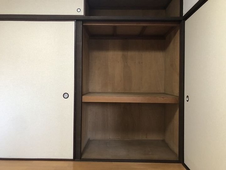 朝日ビルの内装