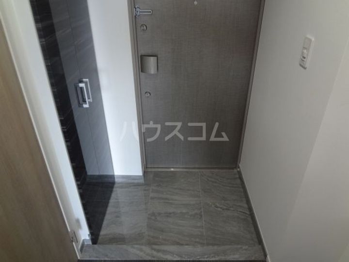 プレセダンヒルズ八王子の玄関