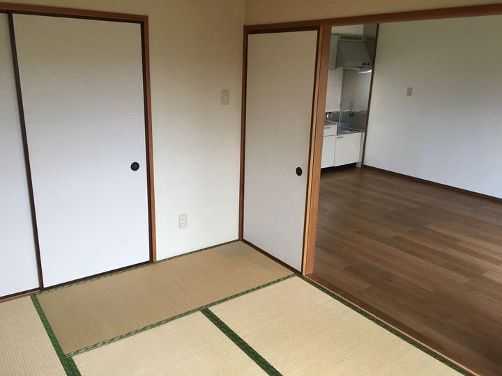 グリーンピア千房の居間
