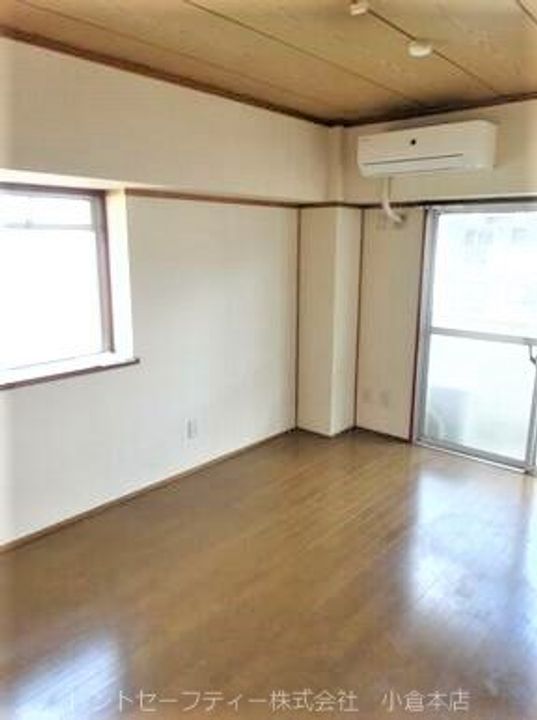 ライフハウス片野ビルの内装