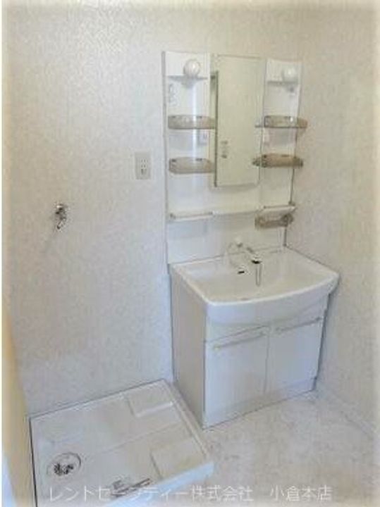 ライフハウス片野ビルの内装