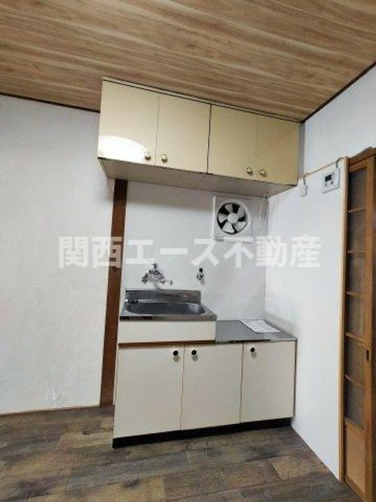大阪府大東市北条2(一戸建)の賃貸物件のキッチン