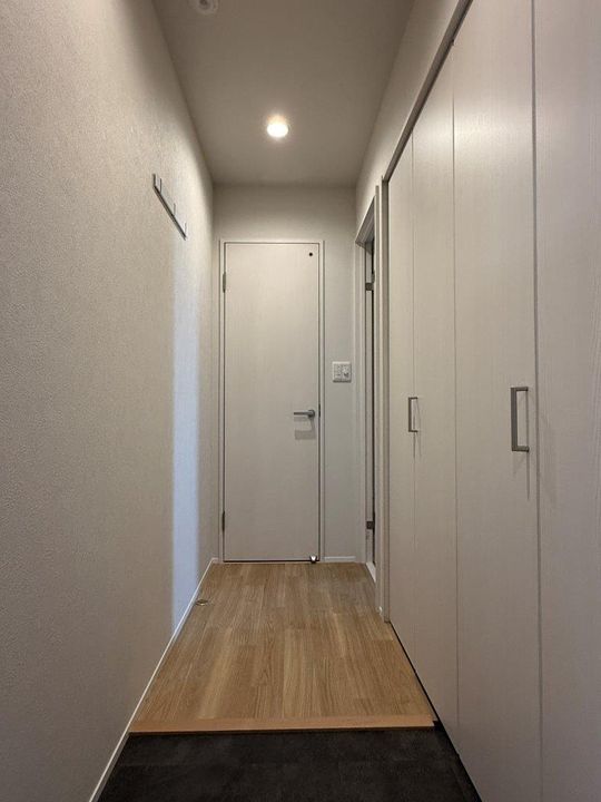 千葉県浦安市富士見2(マンション)の賃貸物件の玄関