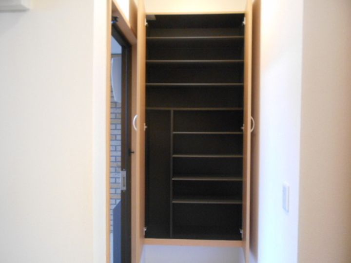 グランドゥール4の玄関