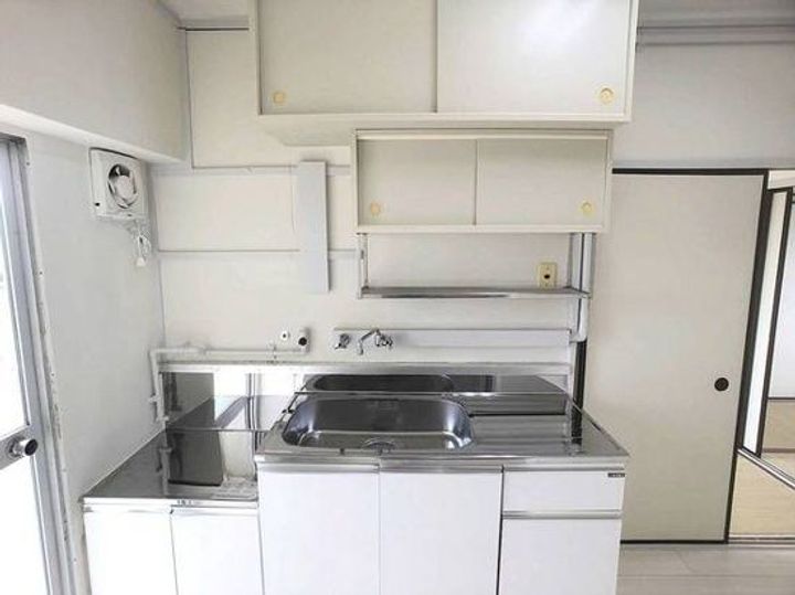 ビレッジハウス戸川1号棟のキッチン