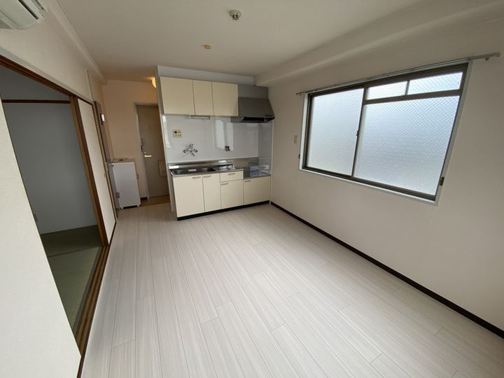 大阪府豊中市南桜塚1(マンション)の賃貸物件の居間