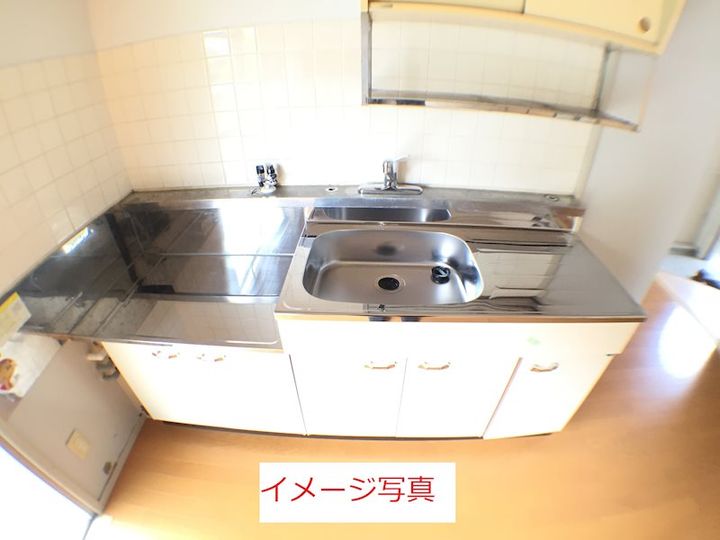 鹿児島県出水市武本(マンション)の賃貸物件のキッチン