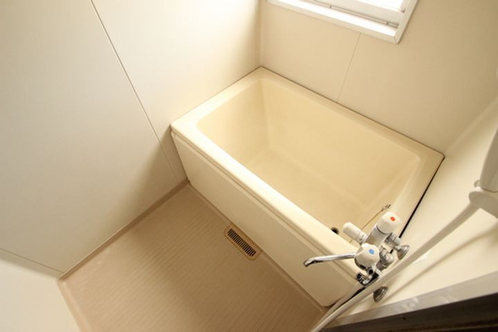 コーポ稲荷Bの風呂