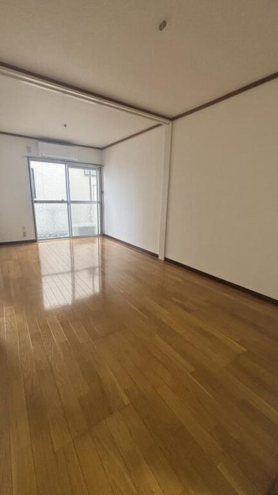 福元ハイツの居間