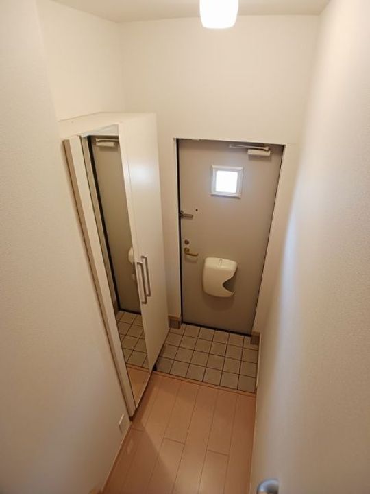 群馬県藤岡市下戸塚(アパート)の賃貸物件の玄関