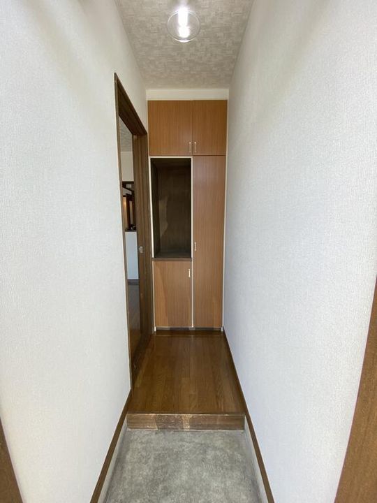 旭川市東光5条6丁目2LDKアパートの玄関